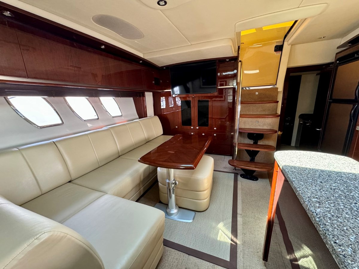 https://arconyachts.ams3.digitaloceanspaces.com/140925/conversions/large_4174311-optimize.jpg