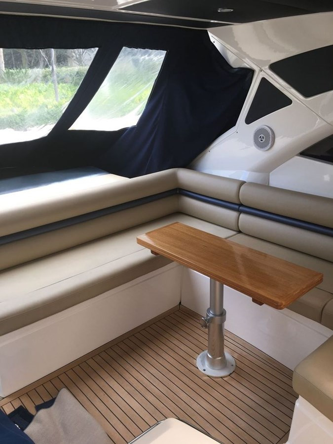 https://arconyachts.ams3.digitaloceanspaces.com/141009/conversions/large_2755434-optimize.jpg