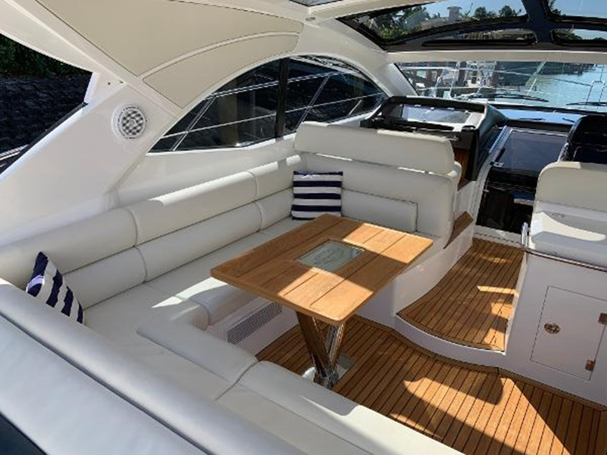 https://arconyachts.ams3.digitaloceanspaces.com/141028/conversions/large_2833581-optimize.jpg