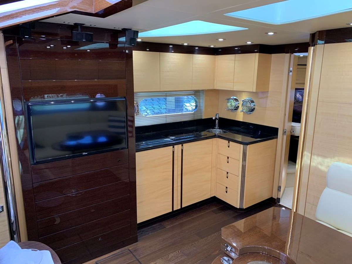 https://arconyachts.ams3.digitaloceanspaces.com/141039/conversions/large_2833585-optimize.jpg