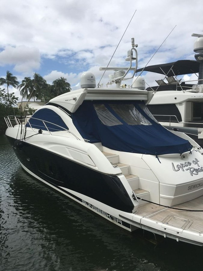https://arconyachts.ams3.digitaloceanspaces.com/141052/conversions/large_2755450-optimize.jpg