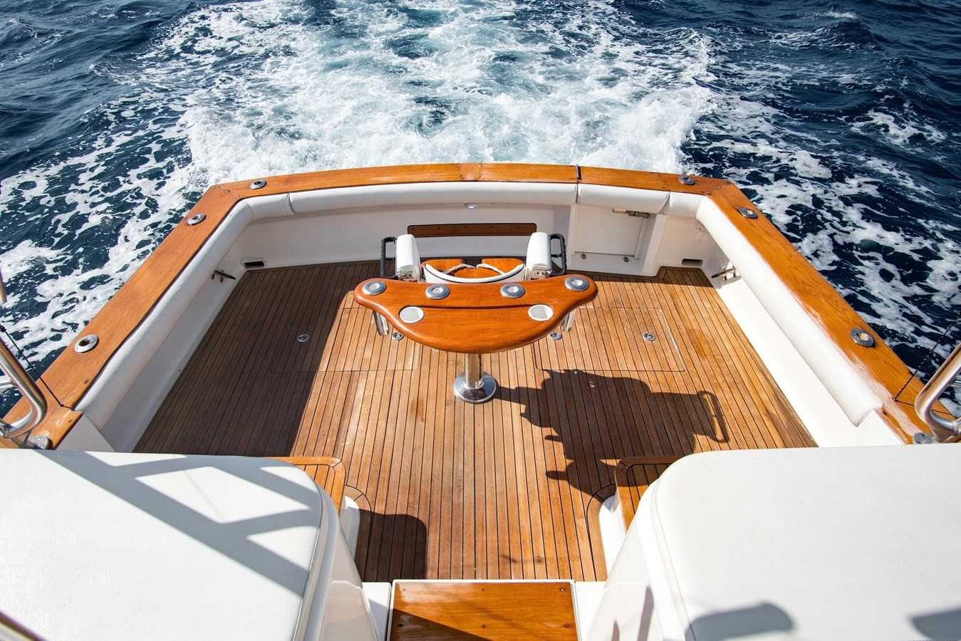 https://arconyachts.ams3.digitaloceanspaces.com/141151/conversions/large_3253384-optimize.jpg
