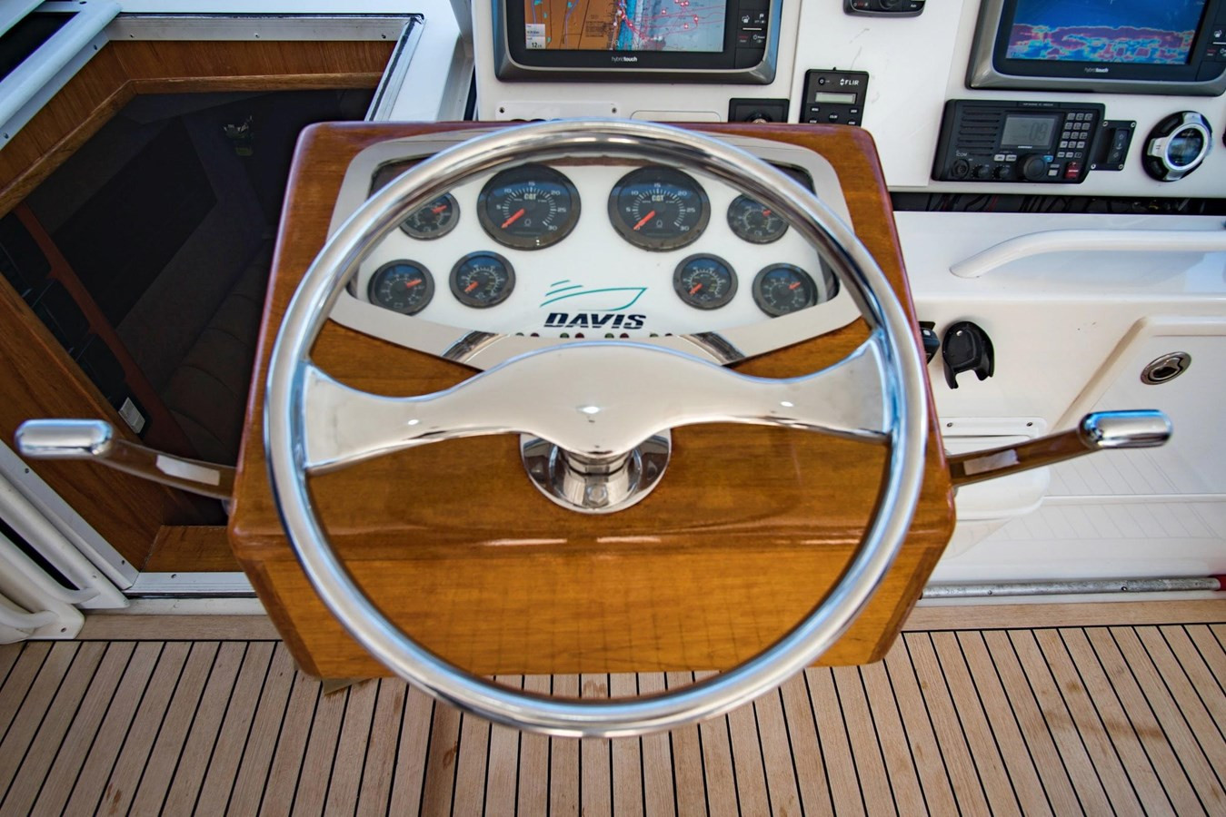 https://arconyachts.ams3.digitaloceanspaces.com/141181/conversions/large_3253395-optimize.jpg