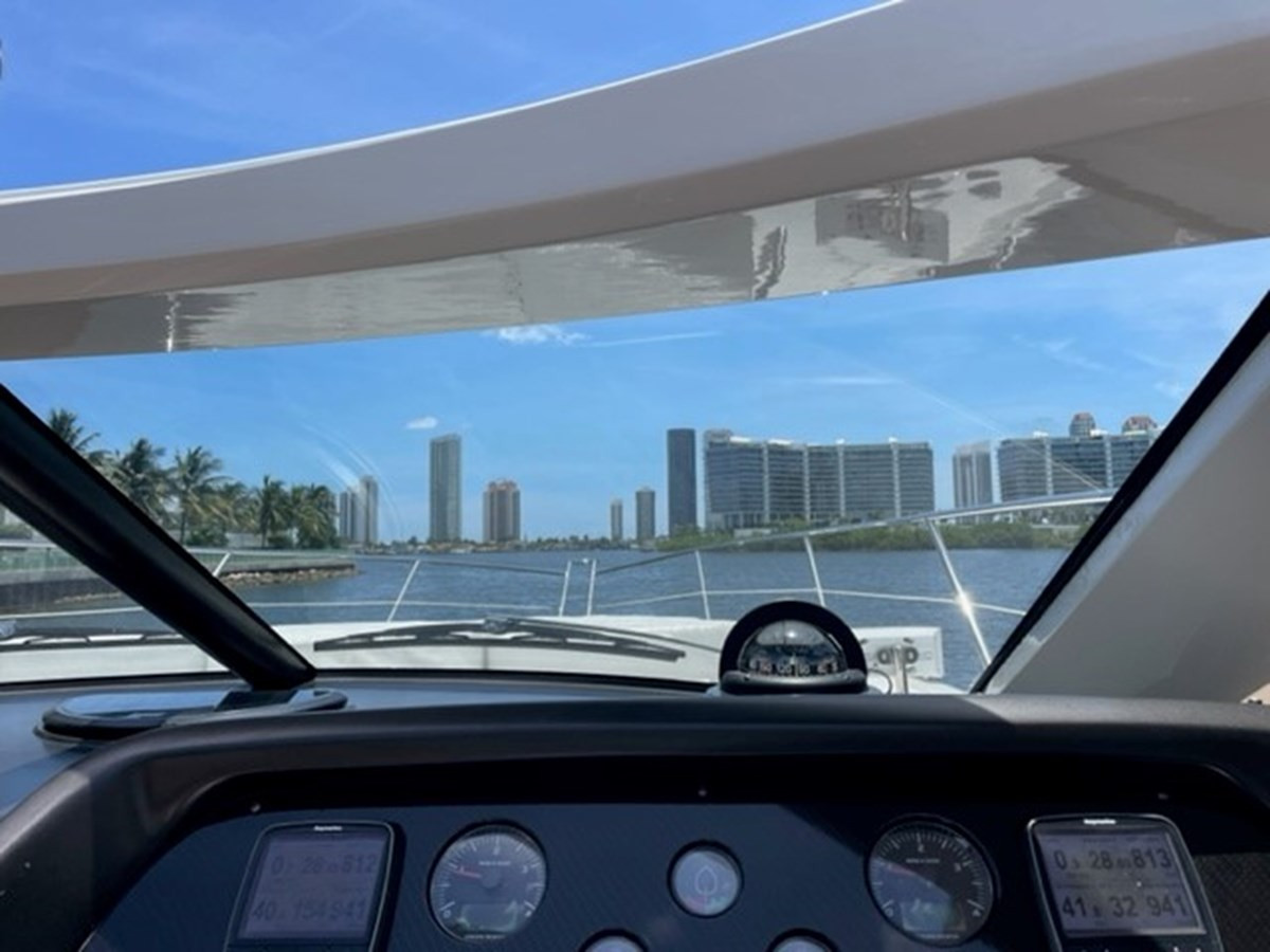 https://arconyachts.ams3.digitaloceanspaces.com/141323/conversions/large_3609088-optimize.jpg