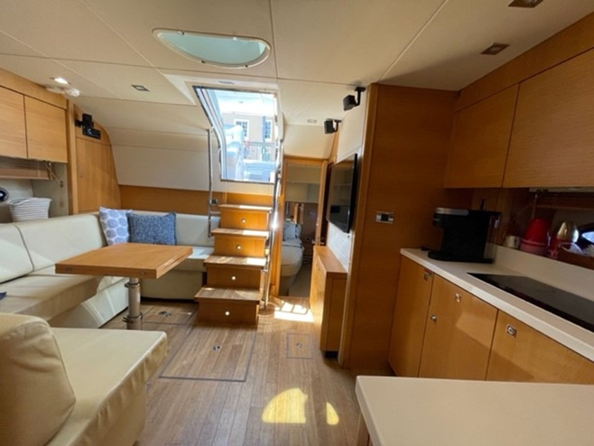 https://arconyachts.ams3.digitaloceanspaces.com/141329/conversions/large_3609091-optimize.jpg