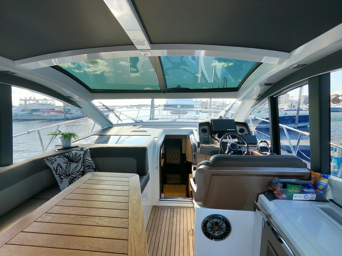 https://arconyachts.ams3.digitaloceanspaces.com/141395/conversions/large_3624472-optimize.jpg