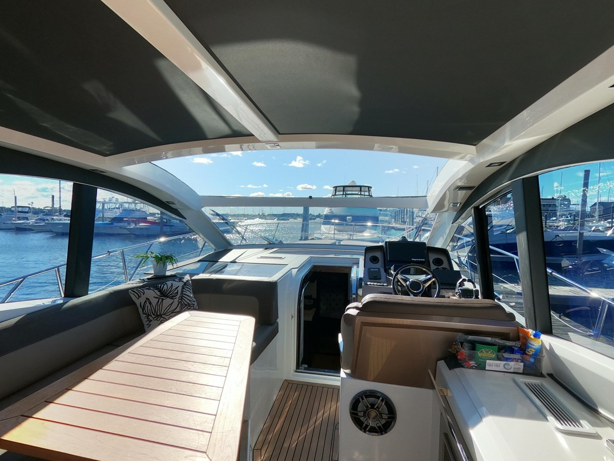 https://arconyachts.ams3.digitaloceanspaces.com/141431/conversions/large_3624484-optimize.jpg