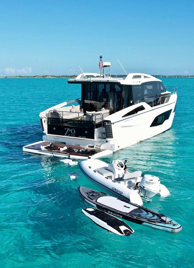 https://arconyachts.ams3.digitaloceanspaces.com/141432/conversions/large_3788260-optimize.jpg