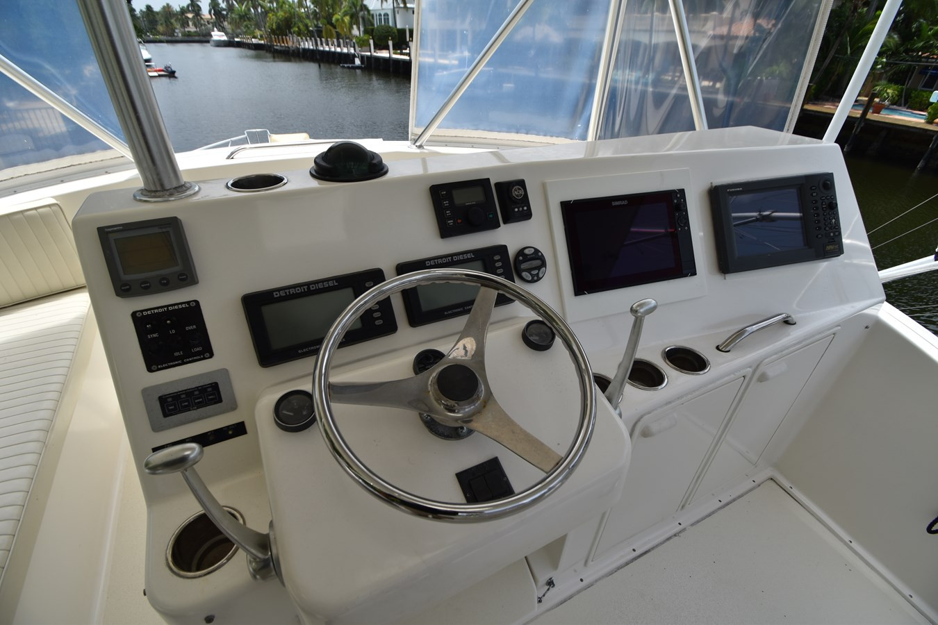 https://arconyachts.ams3.digitaloceanspaces.com/141511/conversions/large_3814210-optimize.jpg