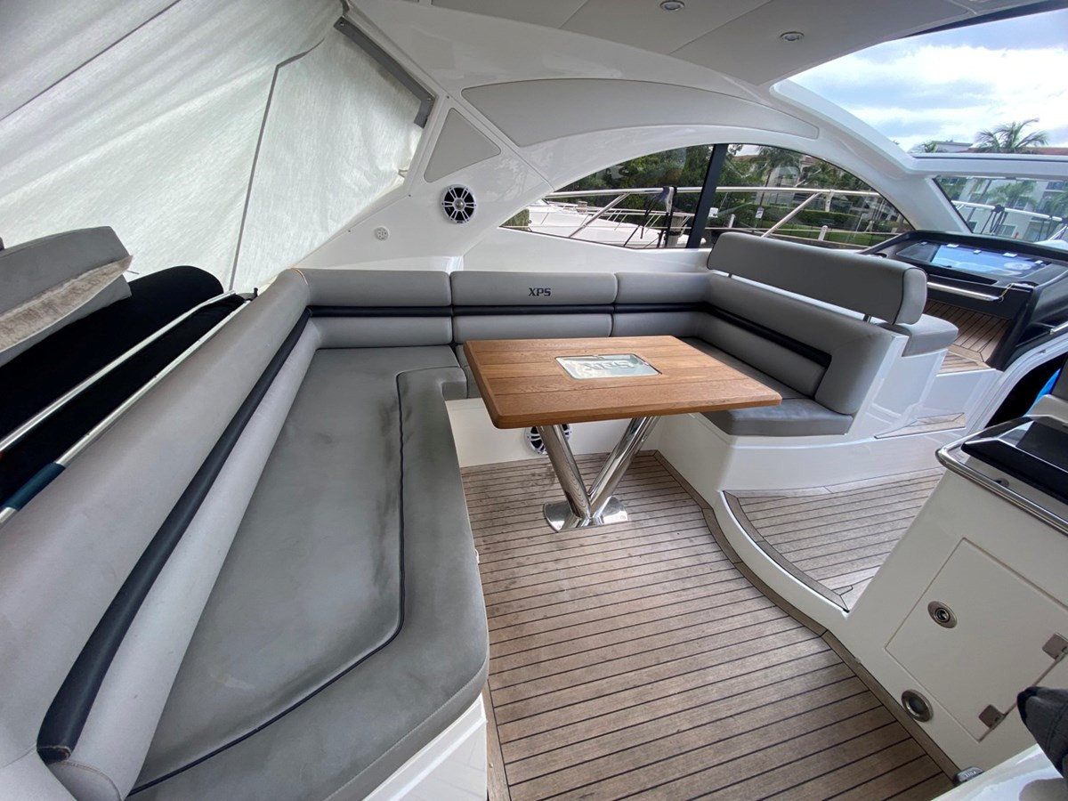 https://arconyachts.ams3.digitaloceanspaces.com/141572/conversions/large_3839155-optimize.jpg