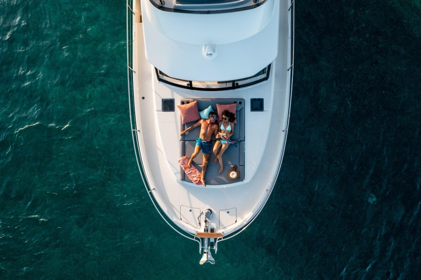 https://arconyachts.ams3.digitaloceanspaces.com/141599/conversions/large_3861104-optimize.jpg