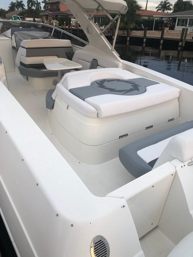 https://arconyachts.ams3.digitaloceanspaces.com/141656/conversions/large_3974411-optimize.jpg