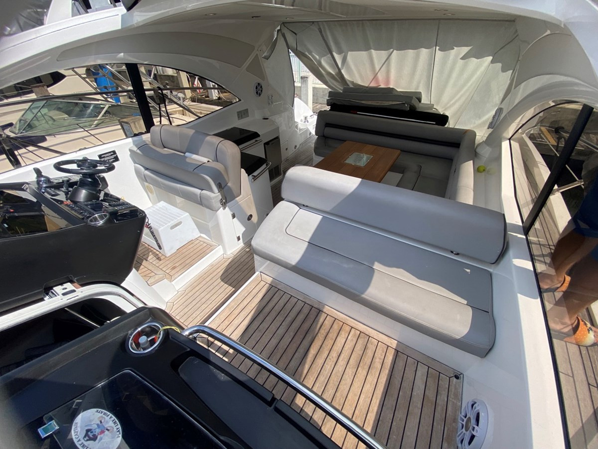 https://arconyachts.ams3.digitaloceanspaces.com/141657/conversions/large_3839185-optimize.jpg