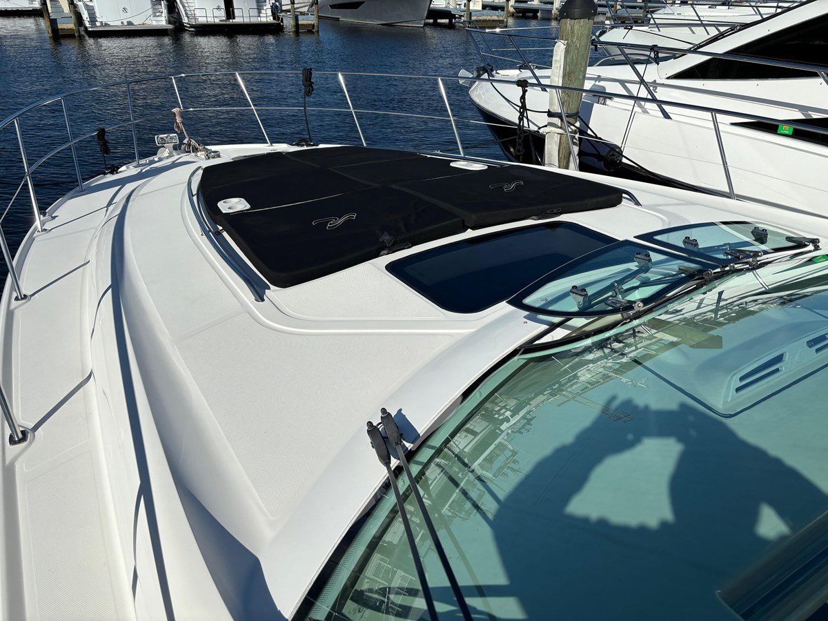 https://arconyachts.ams3.digitaloceanspaces.com/141691/conversions/large_4119547-optimize.jpg