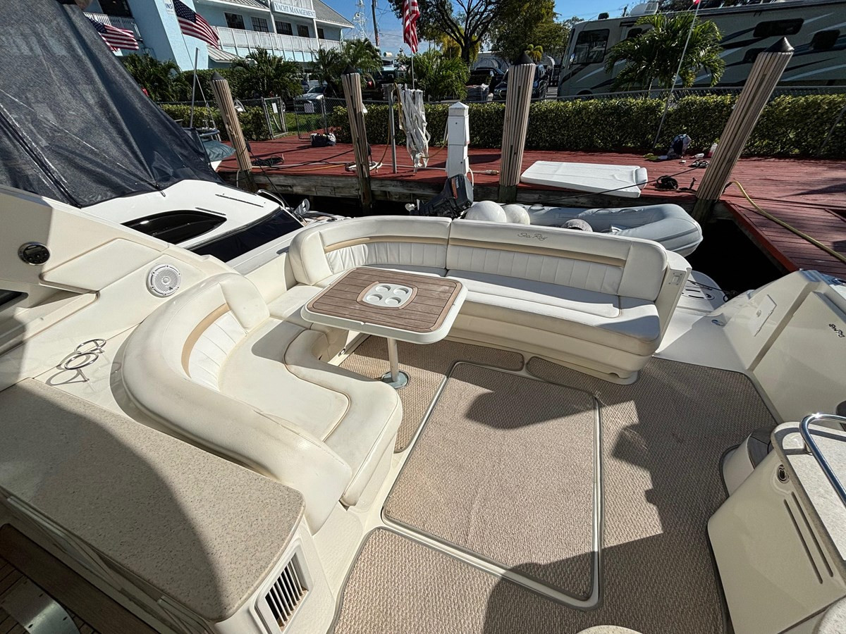 https://arconyachts.ams3.digitaloceanspaces.com/141704/conversions/large_4119552-optimize.jpg