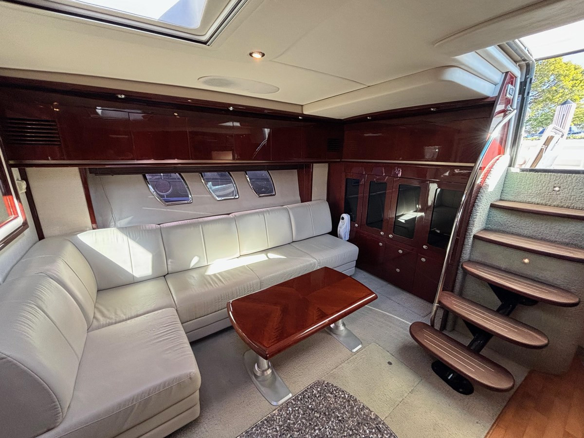 https://arconyachts.ams3.digitaloceanspaces.com/141716/conversions/large_4119557-optimize.jpg