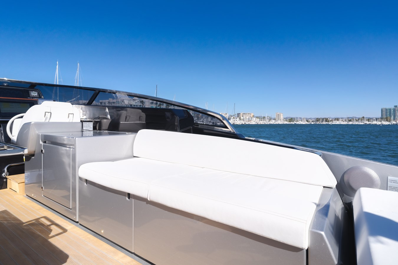 https://arconyachts.ams3.digitaloceanspaces.com/141755/conversions/large_4131951-optimize.jpg