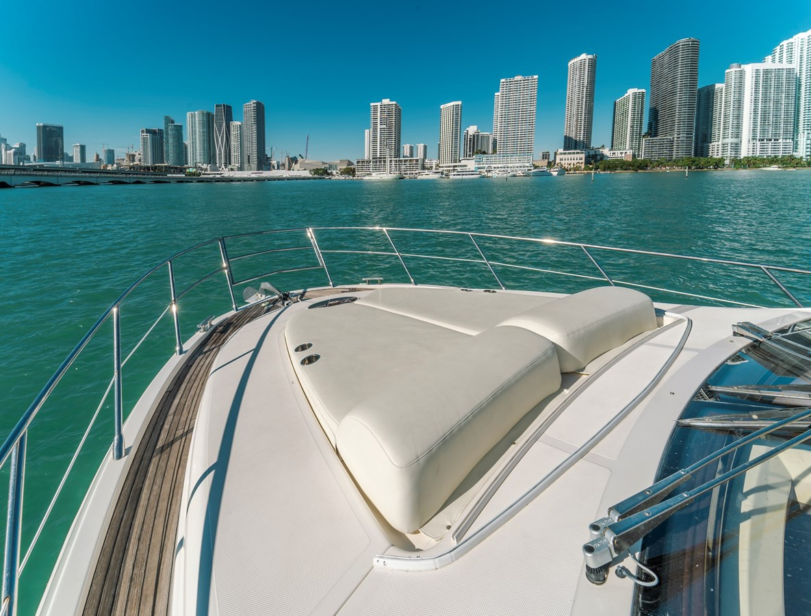 https://arconyachts.ams3.digitaloceanspaces.com/141805/conversions/large_4184216-optimize.jpg