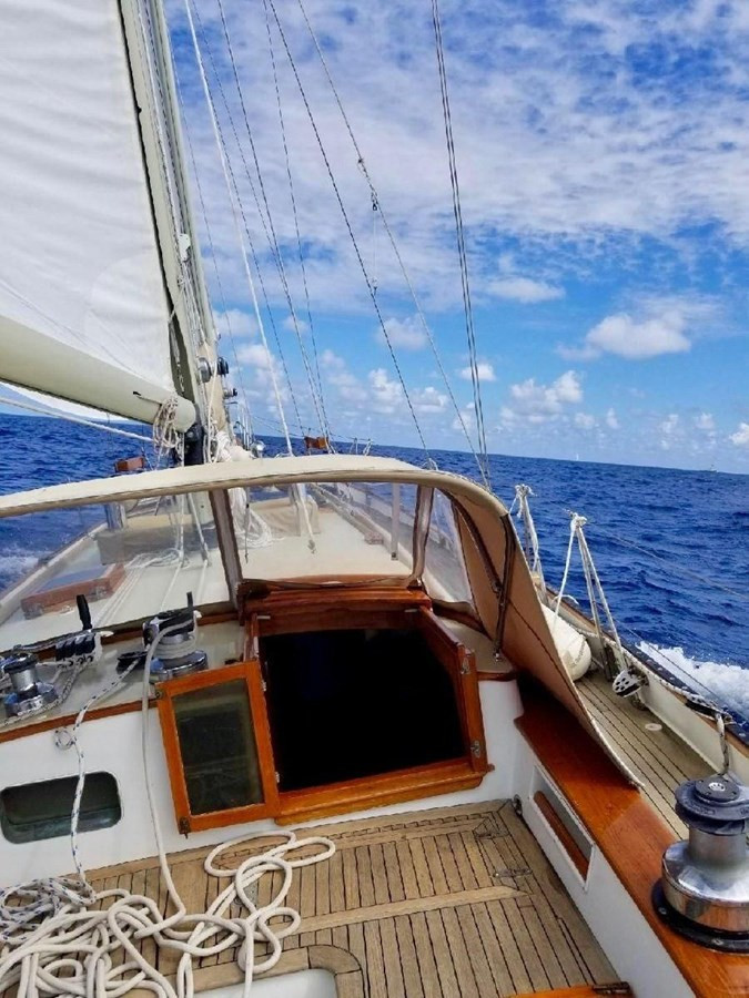 https://arconyachts.ams3.digitaloceanspaces.com/141832/conversions/large_4384348-optimize.jpg
