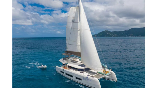2024 DUFOUR CATAMARANS 48