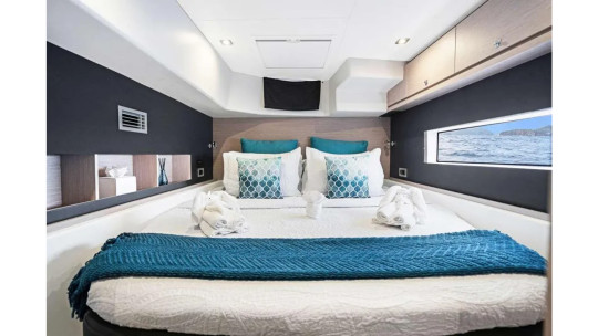 2024 DUFOUR CATAMARANS 48