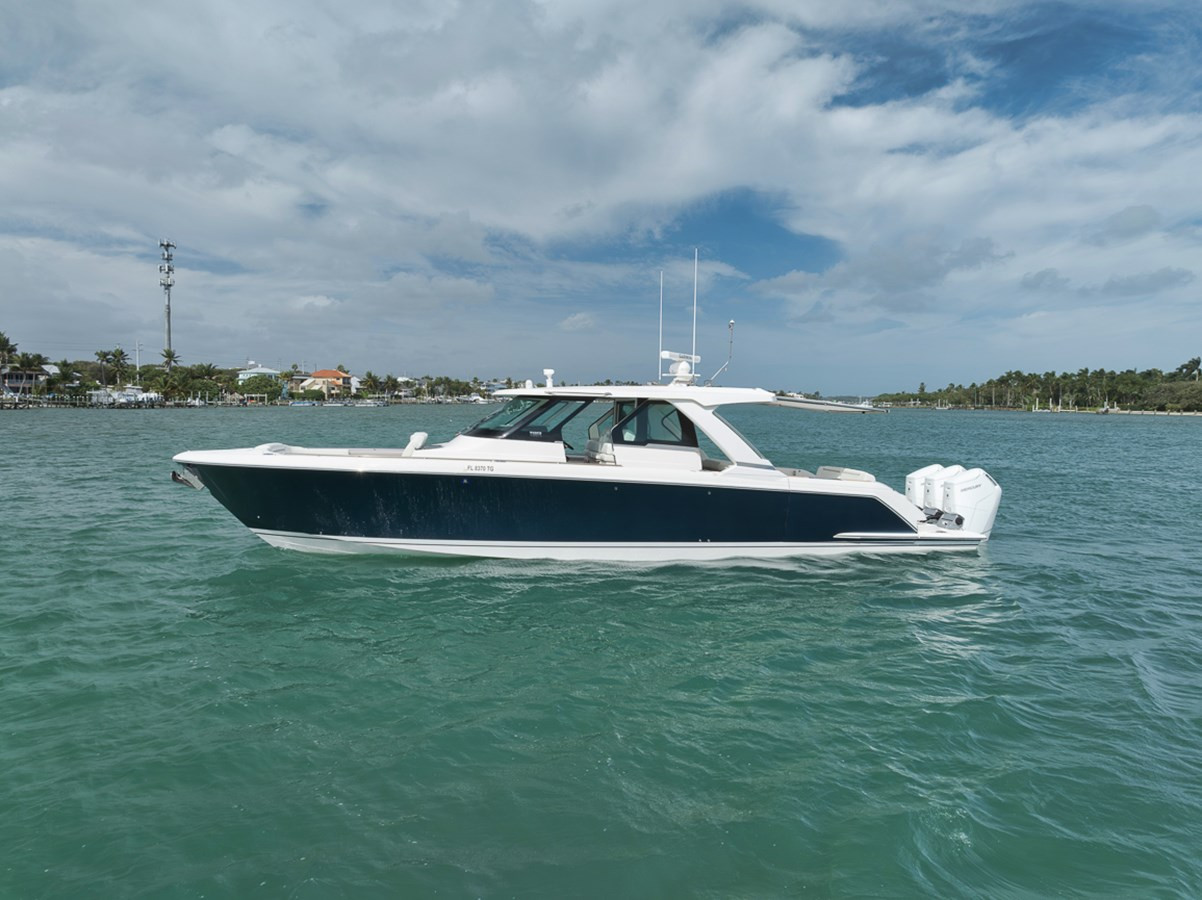 https://arconyachts.ams3.digitaloceanspaces.com/142104/conversions/large_4518956-optimize.jpg