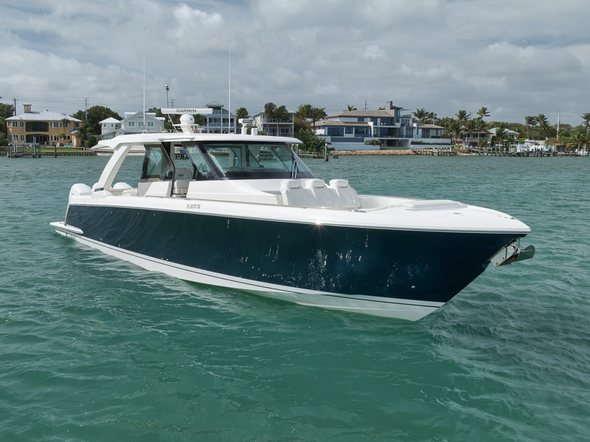 https://arconyachts.ams3.digitaloceanspaces.com/142110/conversions/large_4518958-optimize.jpg
