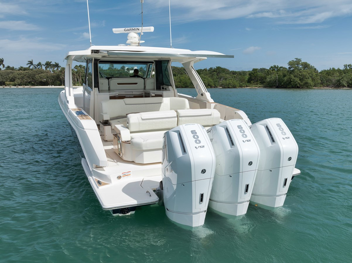 https://arconyachts.ams3.digitaloceanspaces.com/142116/conversions/large_4518960-optimize.jpg