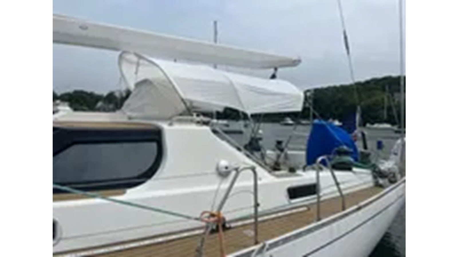 https://arconyachts.ams3.digitaloceanspaces.com/142232/conversions/large_4616674-optimize.jpg