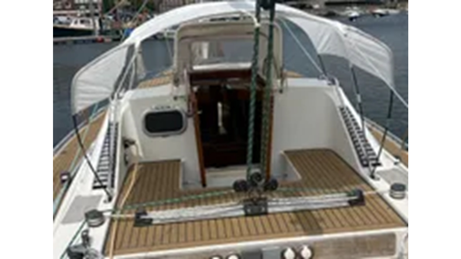 https://arconyachts.ams3.digitaloceanspaces.com/142238/conversions/large_4616676-optimize.jpg