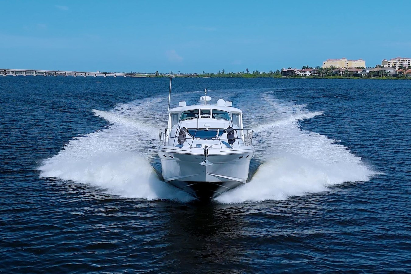 https://arconyachts.ams3.digitaloceanspaces.com/142338/conversions/large_4707054-optimize.jpg