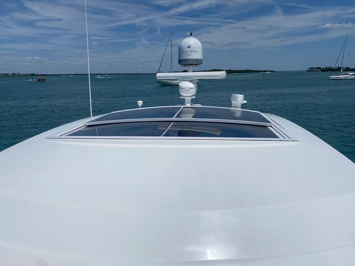 https://arconyachts.ams3.digitaloceanspaces.com/142401/conversions/large_4708803-optimize.jpg