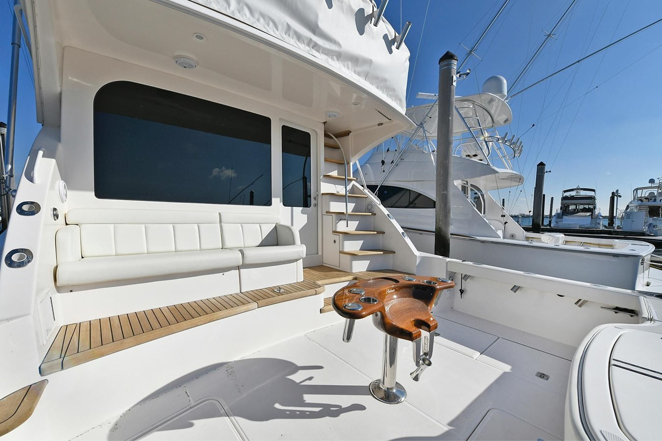 https://arconyachts.ams3.digitaloceanspaces.com/142528/conversions/large_4770753-optimize.jpg