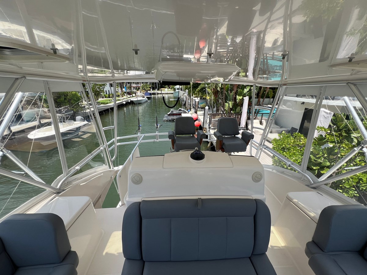 https://arconyachts.ams3.digitaloceanspaces.com/142609/conversions/large_4770783-optimize.jpg