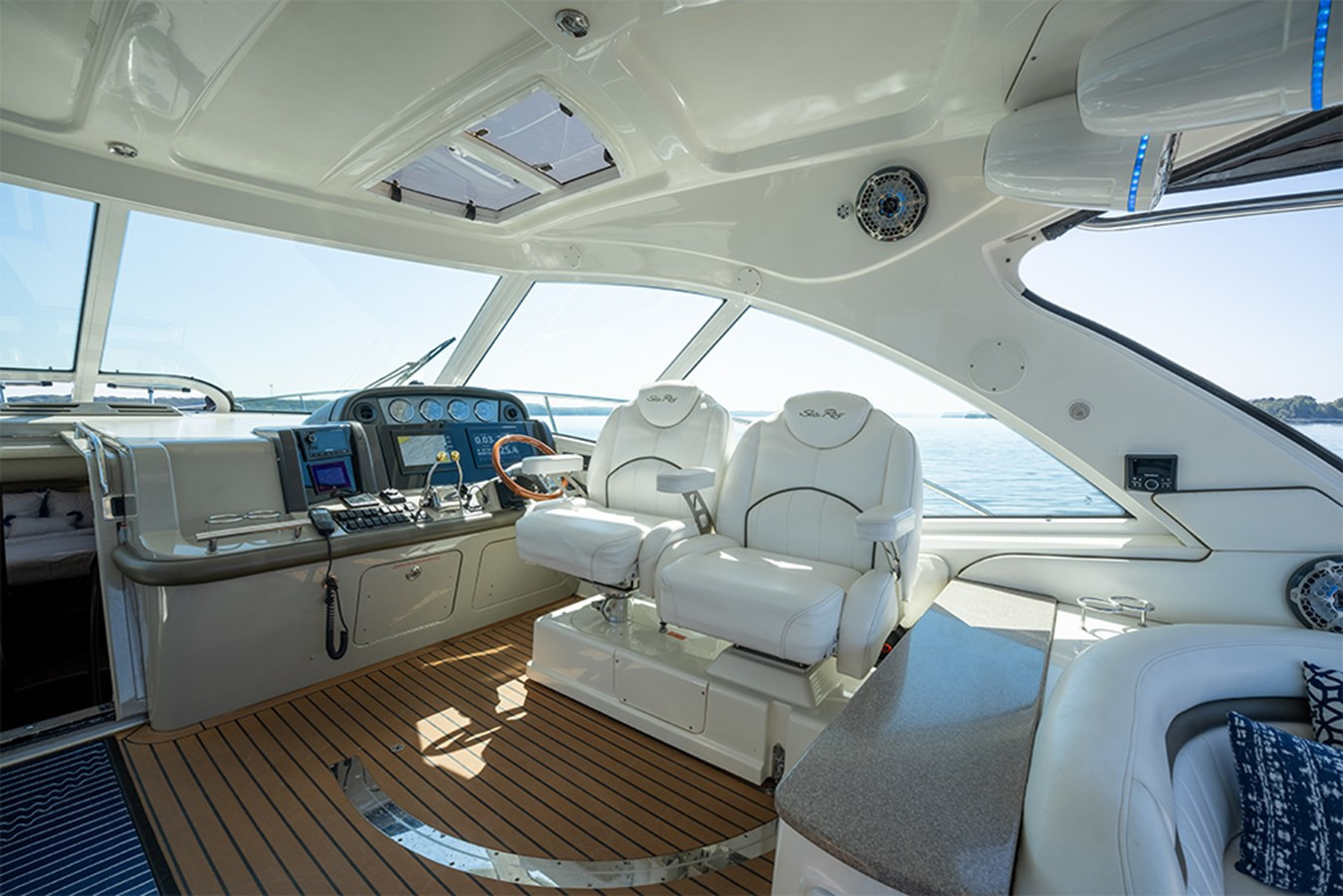 https://arconyachts.ams3.digitaloceanspaces.com/142647/conversions/large_4776200-optimize.jpg