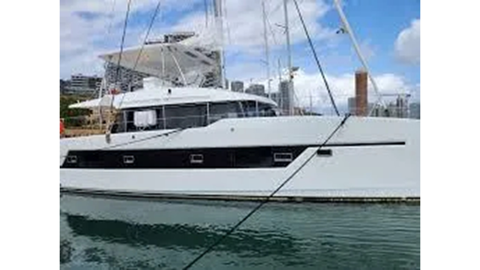 https://arconyachts.ams3.digitaloceanspaces.com/142779/conversions/large_4304706-optimize.jpg