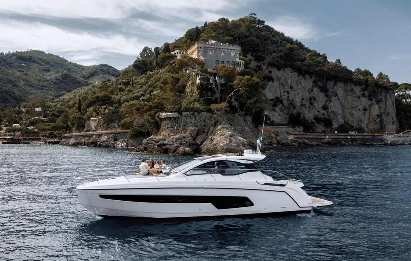 https://arconyachts.ams3.digitaloceanspaces.com/142822/conversions/large_4362368-optimize.jpg