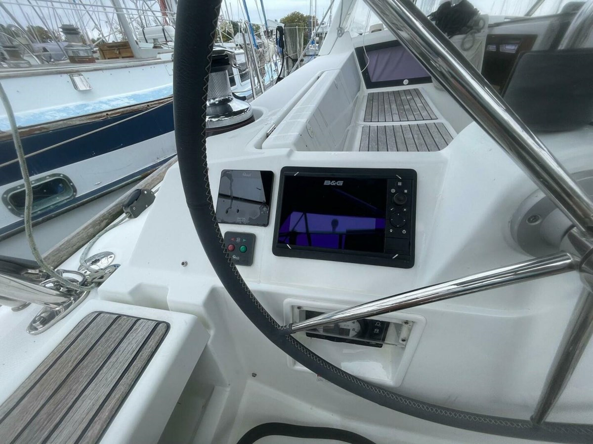 https://arconyachts.ams3.digitaloceanspaces.com/142859/conversions/large_4602517-optimize.jpg