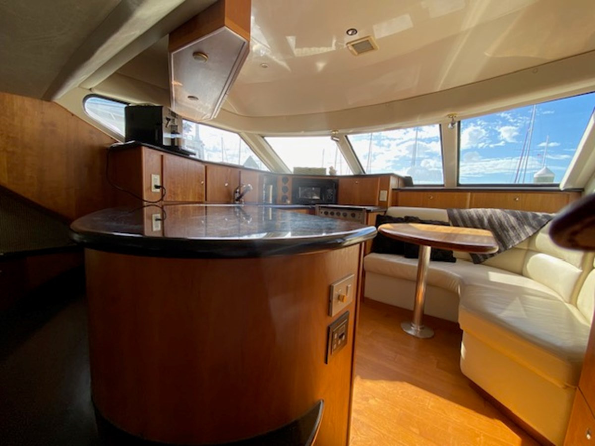 https://arconyachts.ams3.digitaloceanspaces.com/142961/conversions/large_4564924-optimize.jpg