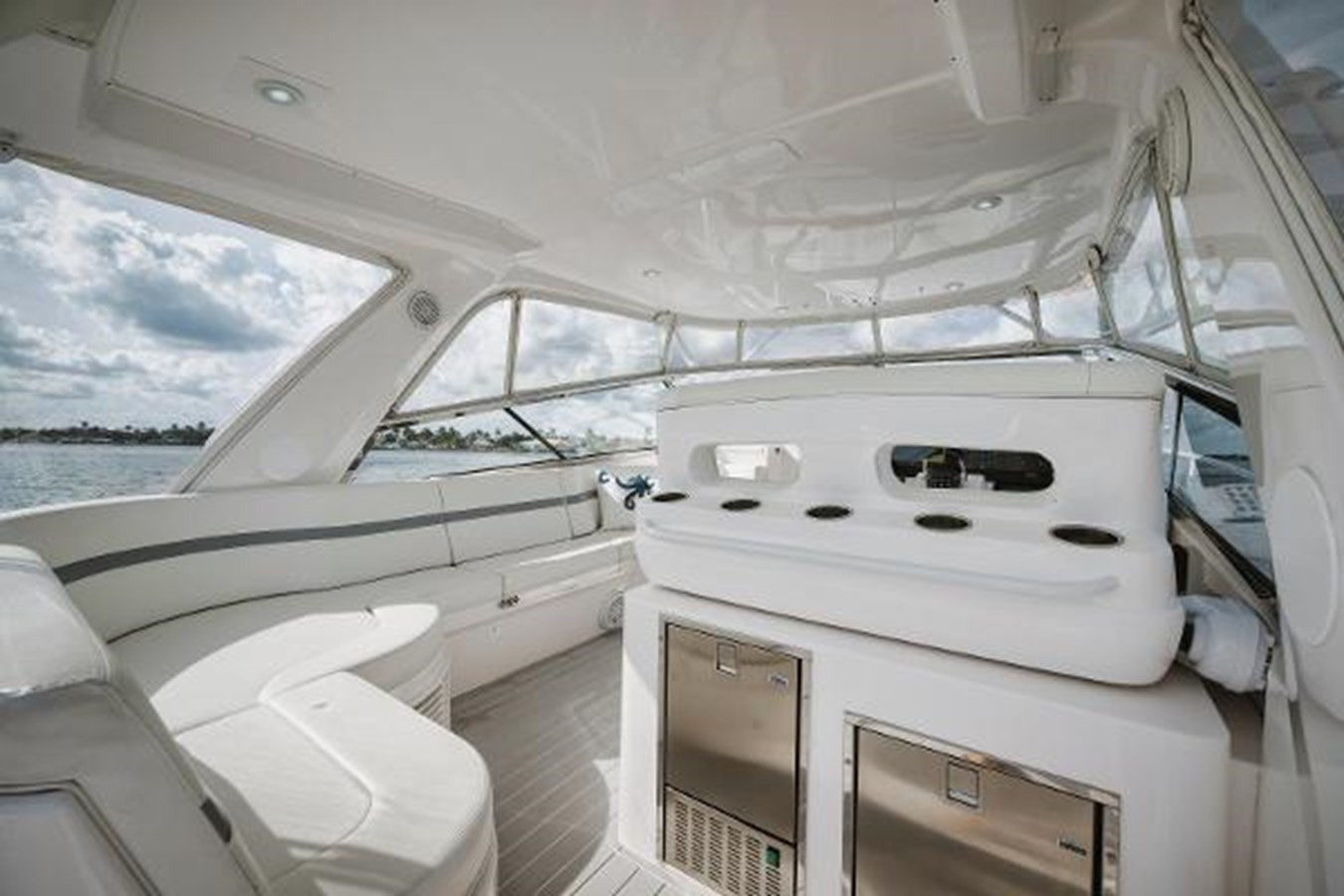 https://arconyachts.ams3.digitaloceanspaces.com/143155/conversions/large_4593934-optimize.jpg