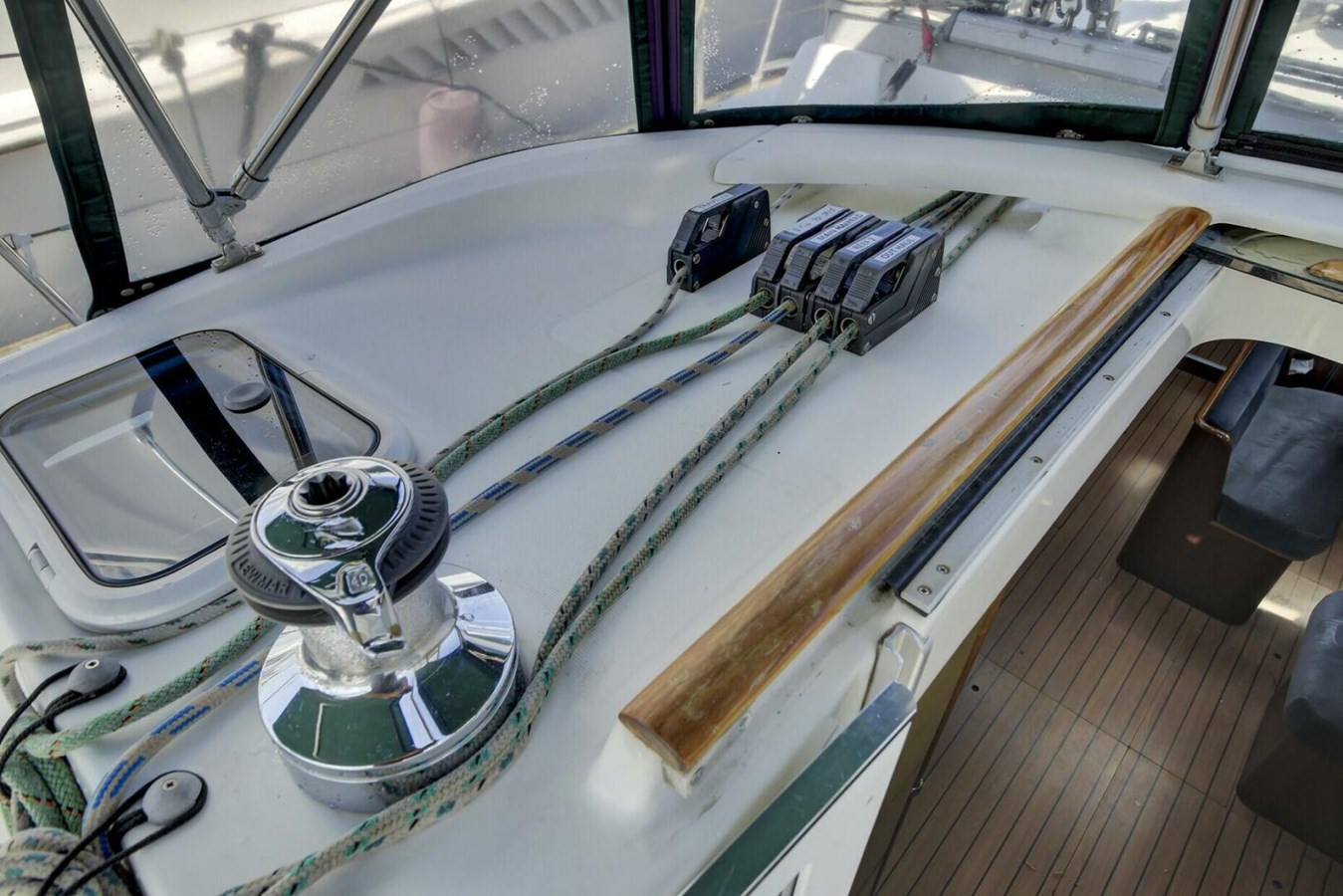 https://arconyachts.ams3.digitaloceanspaces.com/143167/conversions/large_4626903-optimize.jpg