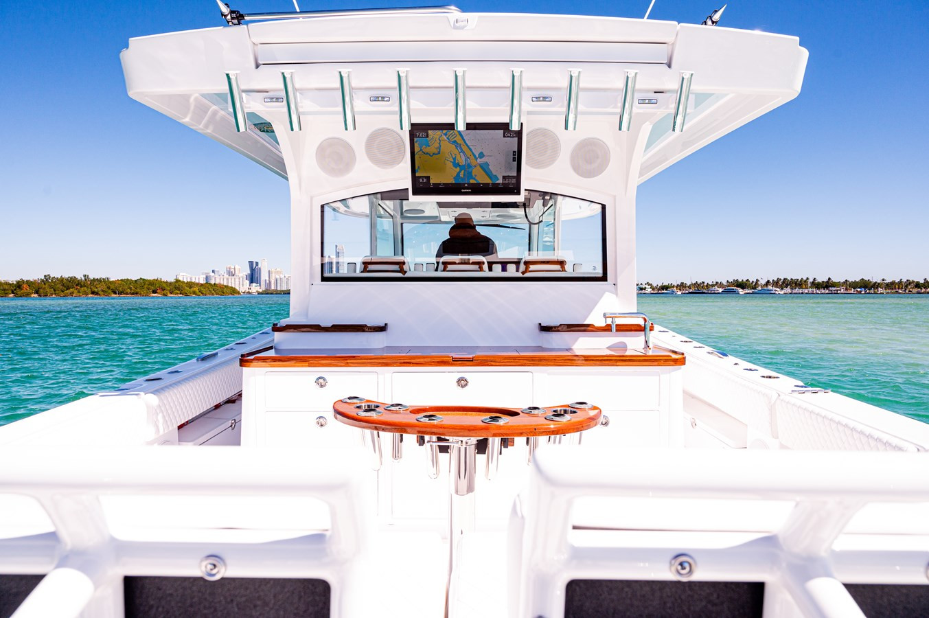 https://arconyachts.ams3.digitaloceanspaces.com/143186/conversions/large_4709005-optimize.jpg
