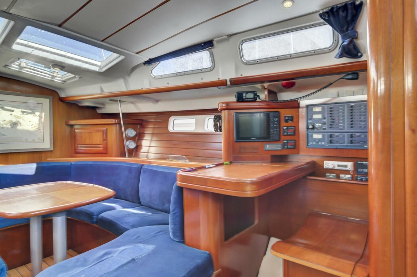https://arconyachts.ams3.digitaloceanspaces.com/143197/conversions/large_4626913-optimize.jpg