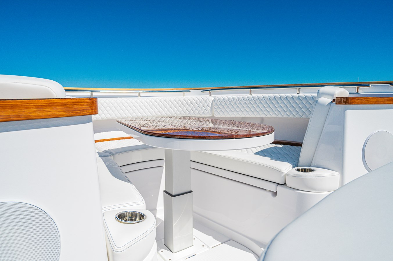 https://arconyachts.ams3.digitaloceanspaces.com/143208/conversions/large_4709020-optimize.jpg