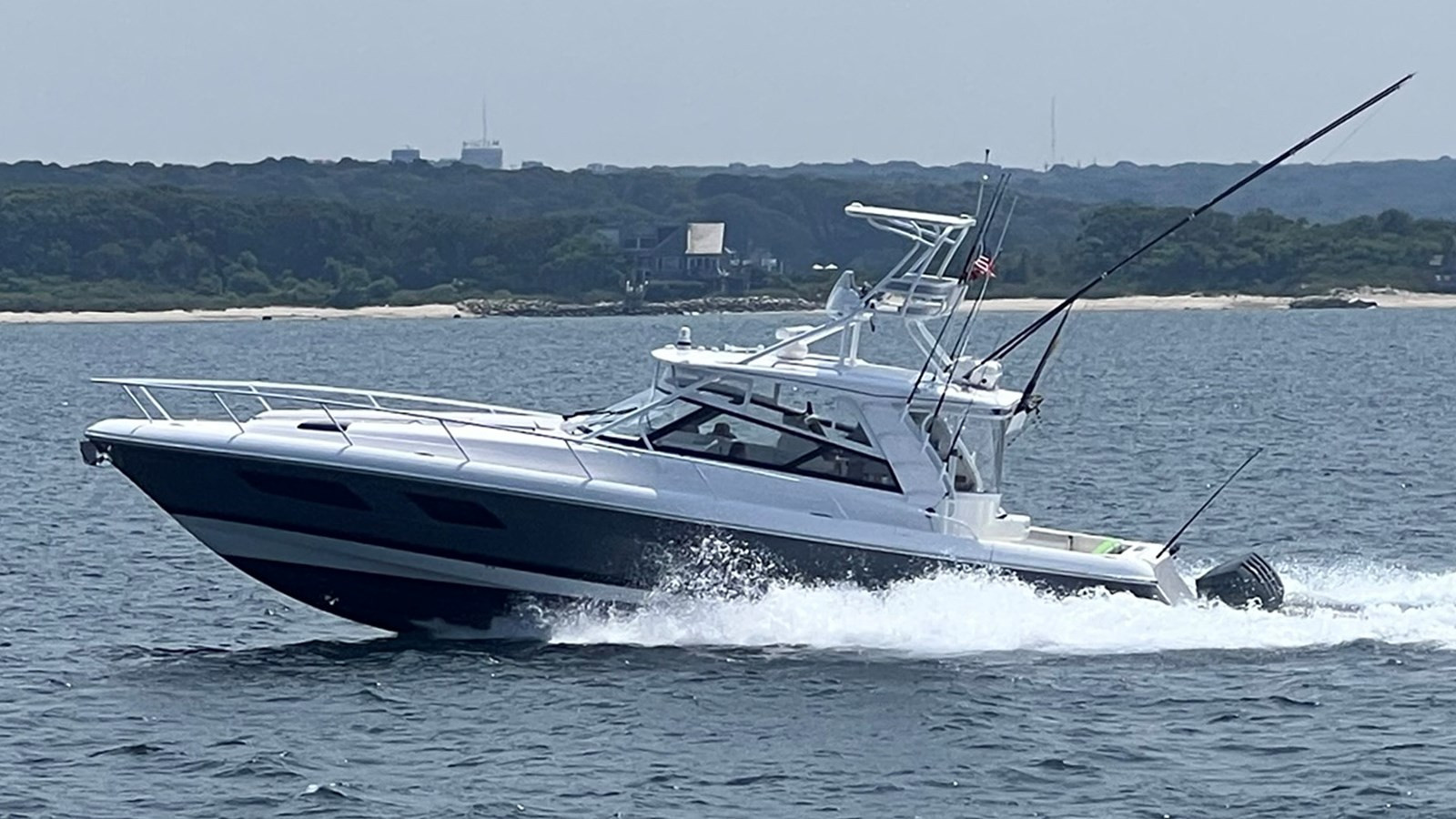 https://arconyachts.ams3.digitaloceanspaces.com/143241/conversions/large_4739162-optimize.jpg