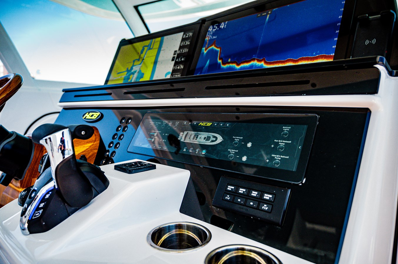 https://arconyachts.ams3.digitaloceanspaces.com/143268/conversions/large_4709047-optimize.jpg