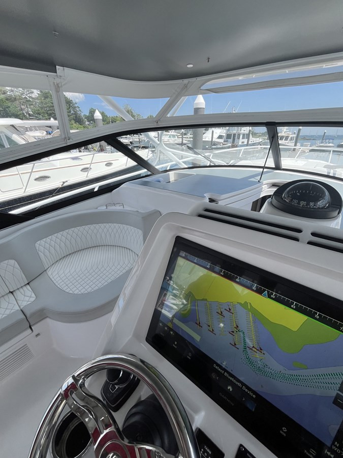 https://arconyachts.ams3.digitaloceanspaces.com/143307/conversions/large_4739197-optimize.jpg