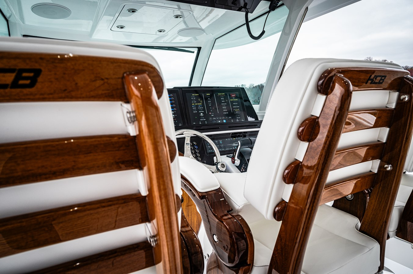 https://arconyachts.ams3.digitaloceanspaces.com/143310/conversions/large_4709121-optimize.jpg