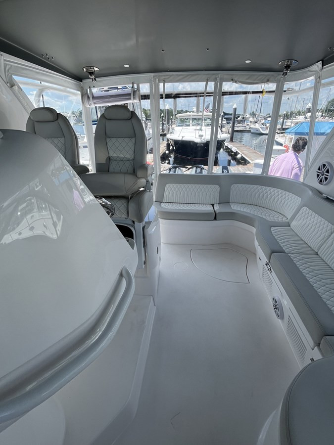 https://arconyachts.ams3.digitaloceanspaces.com/143317/conversions/large_4739223-optimize.jpg
