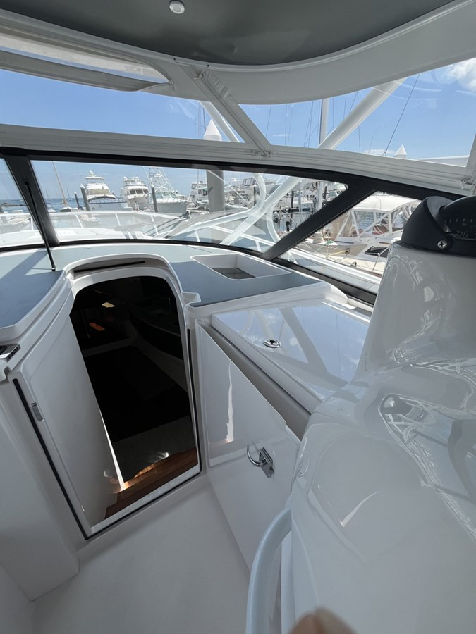 https://arconyachts.ams3.digitaloceanspaces.com/143339/conversions/large_4739188-optimize.jpg